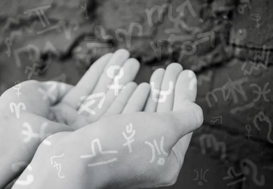 水瓶座今日财运运势如何：创新投资路向，事业挑战与机遇共存