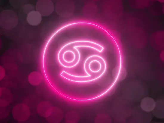 巨蟹座女生性格超准分析(细腻敏感家庭至上)